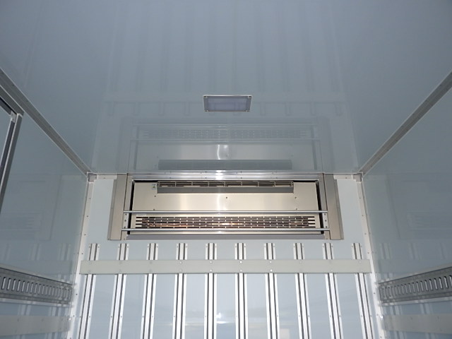 日野 令和7年式 冷凍バン格納ゲート|中古トラックの販売・買取・査定のアイナビ