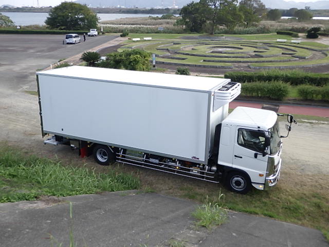 日野 令和7年式 冷凍バン格納ゲート|中古トラックの販売・買取・査定のアイナビ
