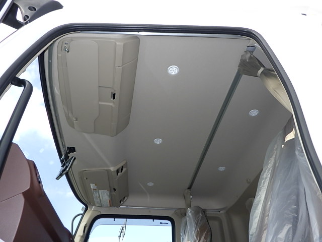 日野 令和7年式 冷凍バン格納ゲート|中古トラックの販売・買取・査定のアイナビ