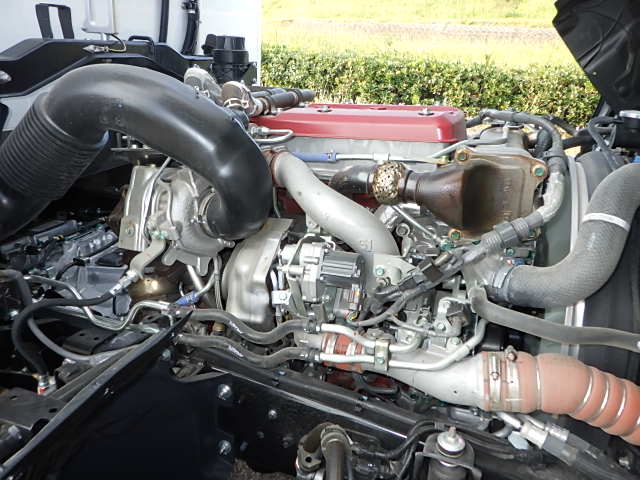 日野 令和7年式 冷凍バン格納ゲート|中古トラックの販売・買取・査定のアイナビ