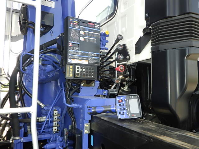 日野 令和6年式 セルフクレーン 車検付き|中古トラックの販売・買取・査定のアイナビ