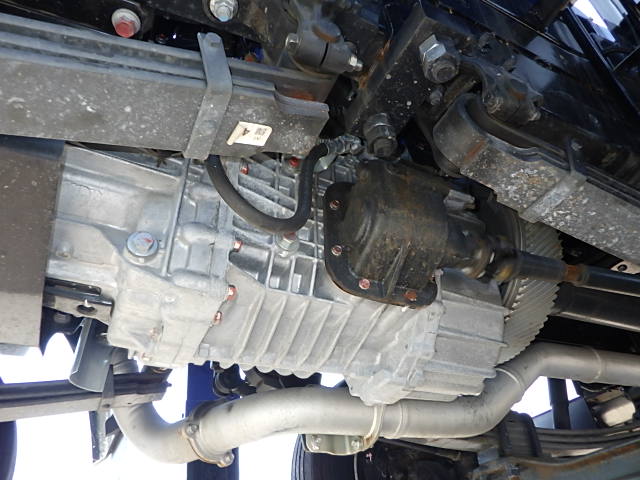 日野 令和6年式 セルフクレーン 車検付き|中古トラックの販売・買取・査定のアイナビ