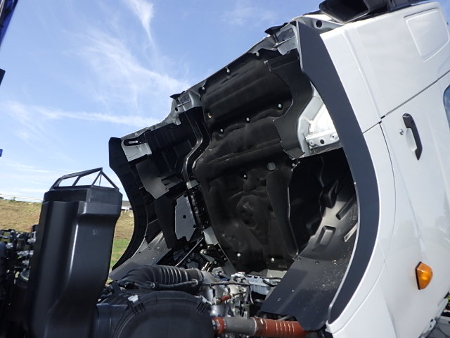 日野 令和6年式 セルフクレーン 車検付き|中古トラックの販売・買取・査定のアイナビ