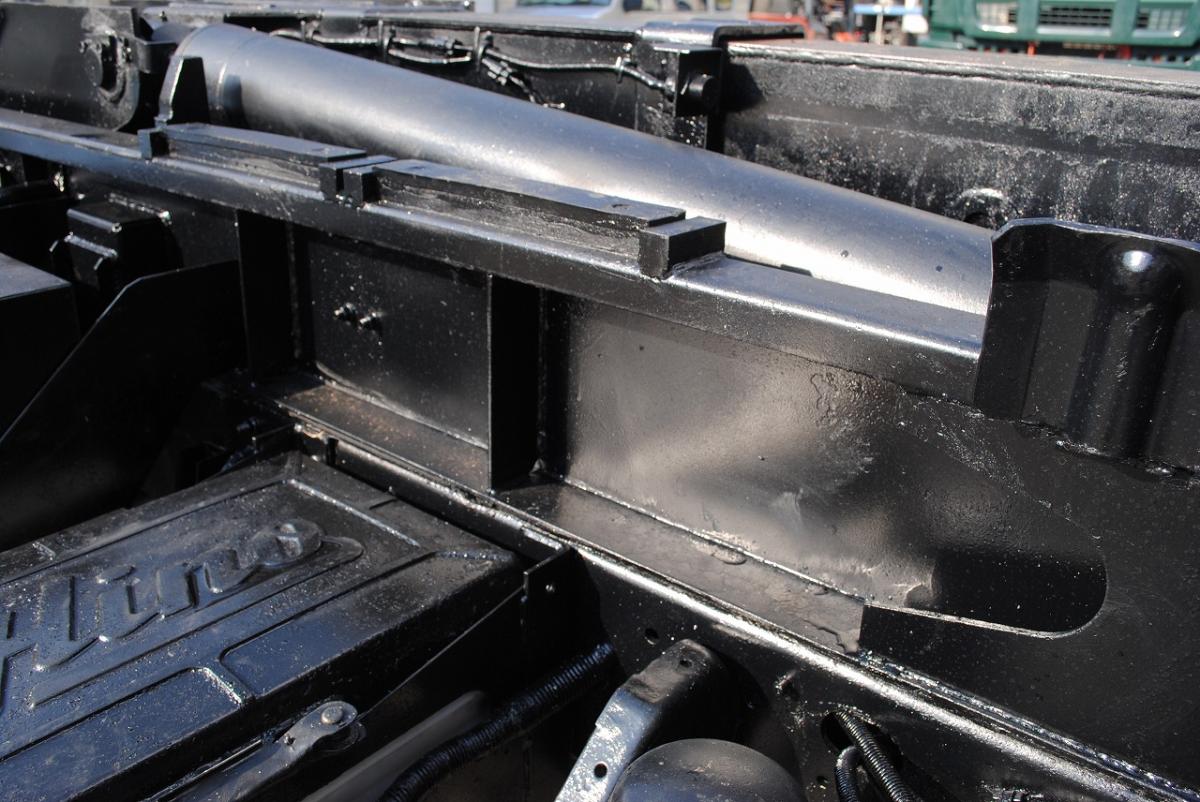 H22 レンジャー アームロール 増トン 積載7.9t|中古トラックの販売・買取・査定のアイナビ