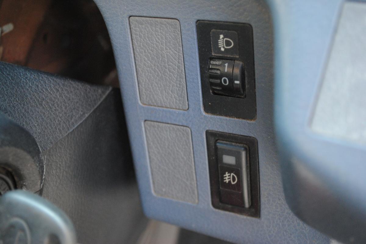 H22 レンジャー アームロール 増トン 積載7.9t|中古トラックの販売・買取・査定のアイナビ