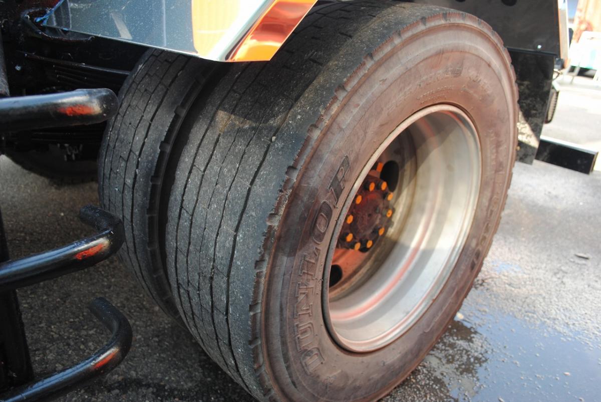 H22 レンジャー アームロール 増トン 積載7.9t|中古トラックの販売・買取・査定のアイナビ