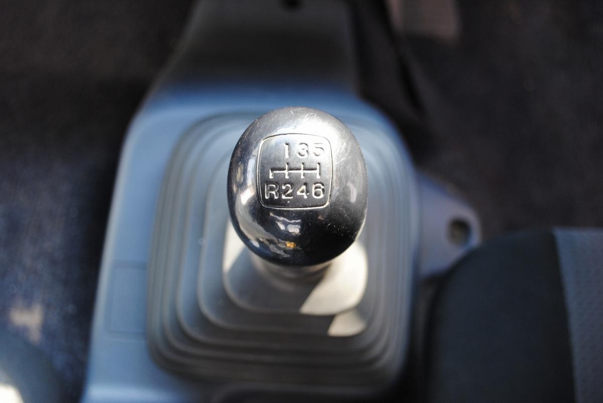 H22 レンジャー アームロール 増トン 積載7.9t|中古トラックの販売・買取・査定のアイナビ