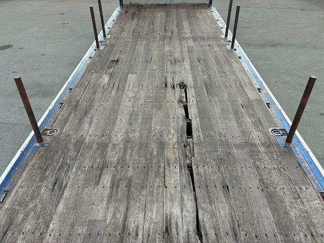 アルミブロックフルキャブベッド付きスタンション根太増し|中古トラックの販売・買取・査定のアイナビ