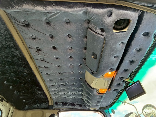 アルミブロックフルキャブベッド付きスタンション根太増し|中古トラックの販売・買取・査定のアイナビ