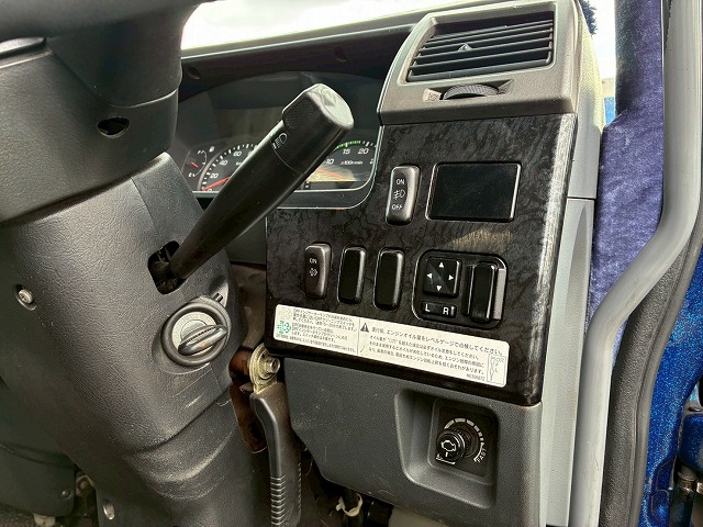 アルミブロックフルキャブベッド付きスタンション根太増し|中古トラックの販売・買取・査定のアイナビ