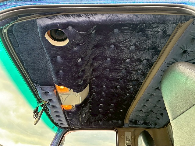 アルミブロックフルキャブベッド付きスタンション根太増し|中古トラックの販売・買取・査定のアイナビ