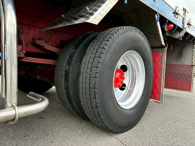 アルミブロックフルキャブベッド付きスタンション根太増し|中古トラックの販売・買取・査定のアイナビ