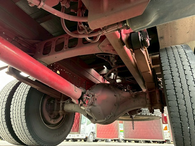 アルミブロックフルキャブベッド付きスタンション根太増し|中古トラックの販売・買取・査定のアイナビ