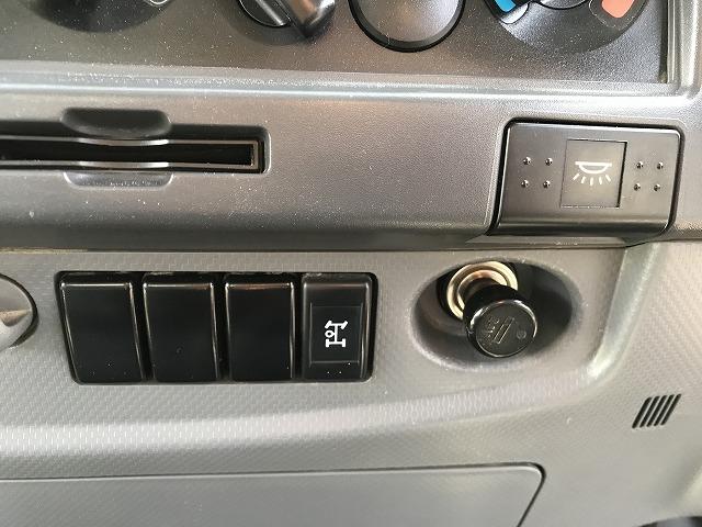 いすゞ ダンプ フォワード|中古トラックの販売・買取・査定のアイナビ