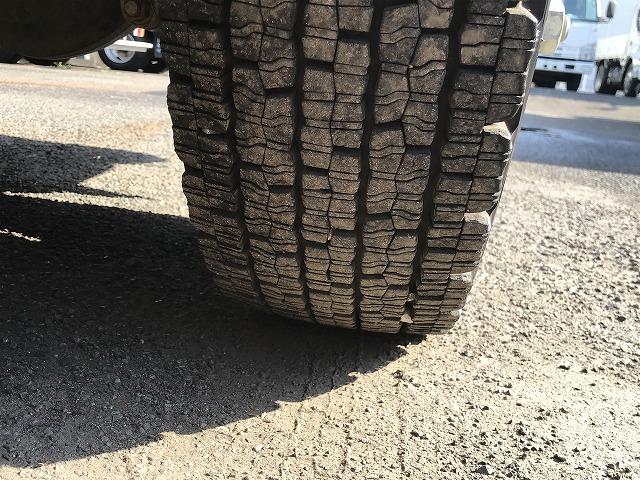 いすゞ ダンプ フォワード|中古トラックの販売・買取・査定のアイナビ