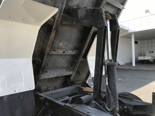 いすゞ ダンプ フォワード|中古トラックの販売・買取・査定のアイナビ