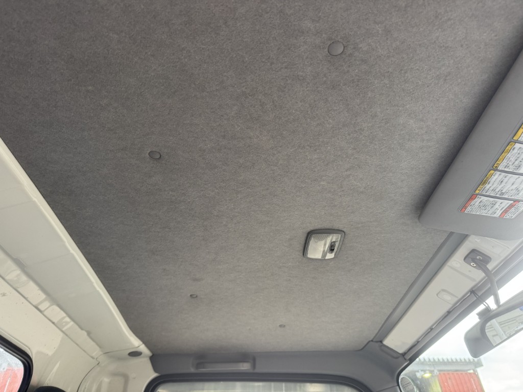 標準ロング吊t数2.6t吊3段ブームタダノラジコン付き|中古トラックの販売・買取・査定のアイナビ