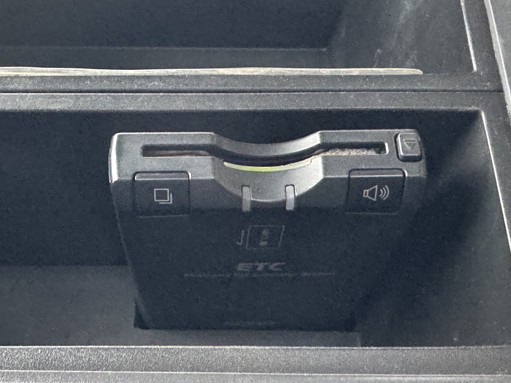 標準ロング吊t数2.6t吊3段ブームタダノラジコン付き|中古トラックの販売・買取・査定のアイナビ