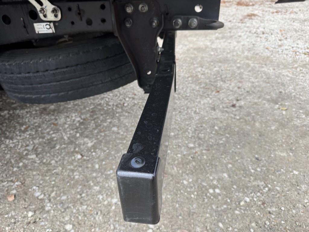 標準ロング吊t数2.6t吊3段ブームタダノラジコン付き|中古トラックの販売・買取・査定のアイナビ