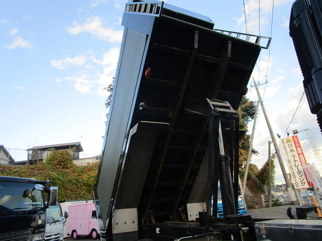 H.29年日野プロフィアダンプ箱ステンレス張り土砂禁22㎥|中古トラックの販売・買取・査定のアイナビ