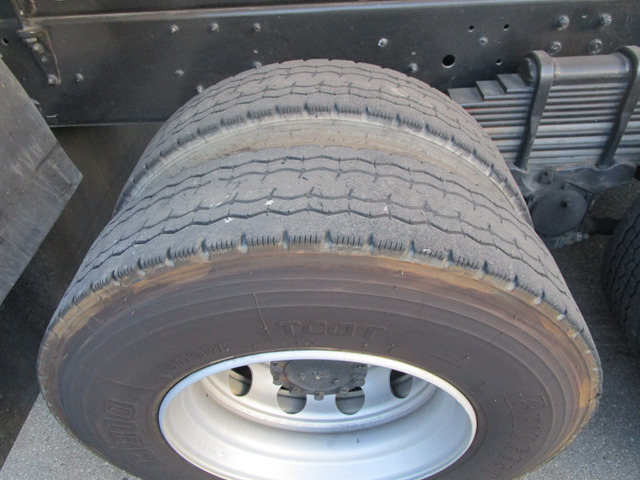 H.29年日野プロフィアダンプ箱ステンレス張り土砂禁22㎥|中古トラックの販売・買取・査定のアイナビ