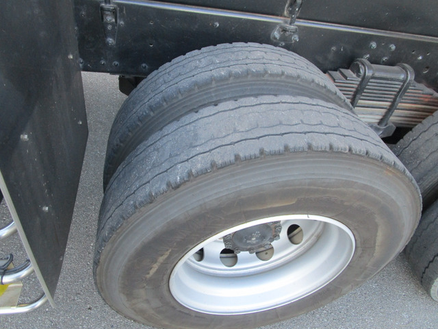 H.29年日野プロフィアダンプ箱ステンレス張り土砂禁22㎥|中古トラックの販売・買取・査定のアイナビ