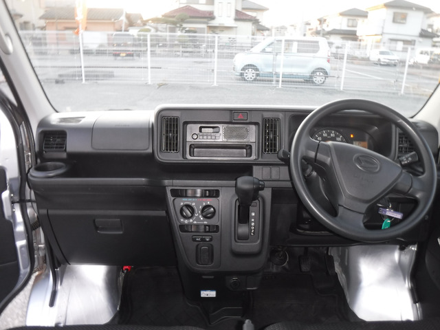 H.31年ダイハツハイゼットカーゴデラックスハイルーフ|中古トラックの販売・買取・査定のアイナビ