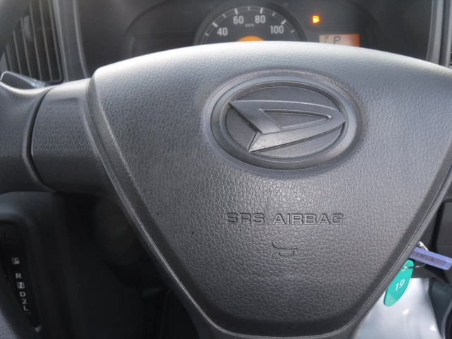 H.31年ダイハツハイゼットカーゴデラックスハイルーフ|中古トラックの販売・買取・査定のアイナビ