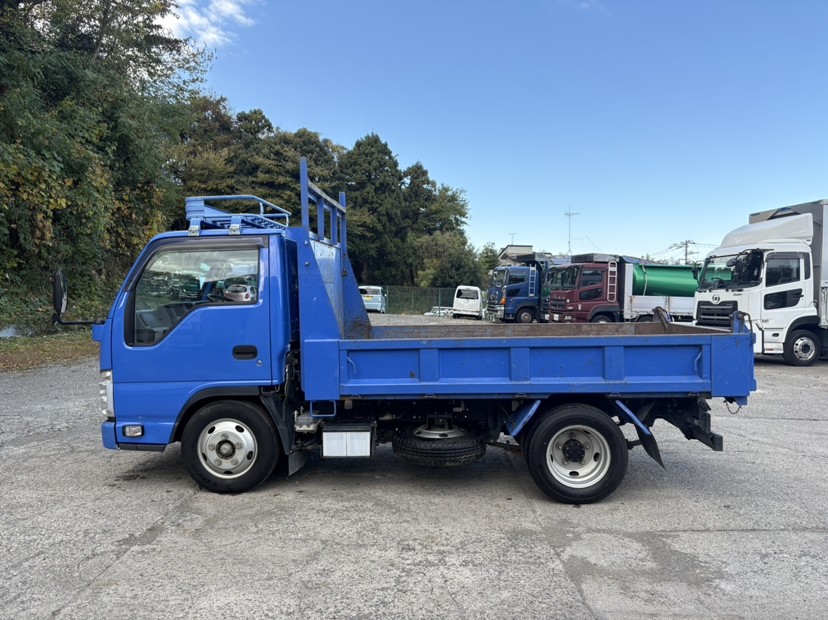 H31年式3tダンプ車検付き尿素なし|中古トラックの販売・買取・査定のアイナビ