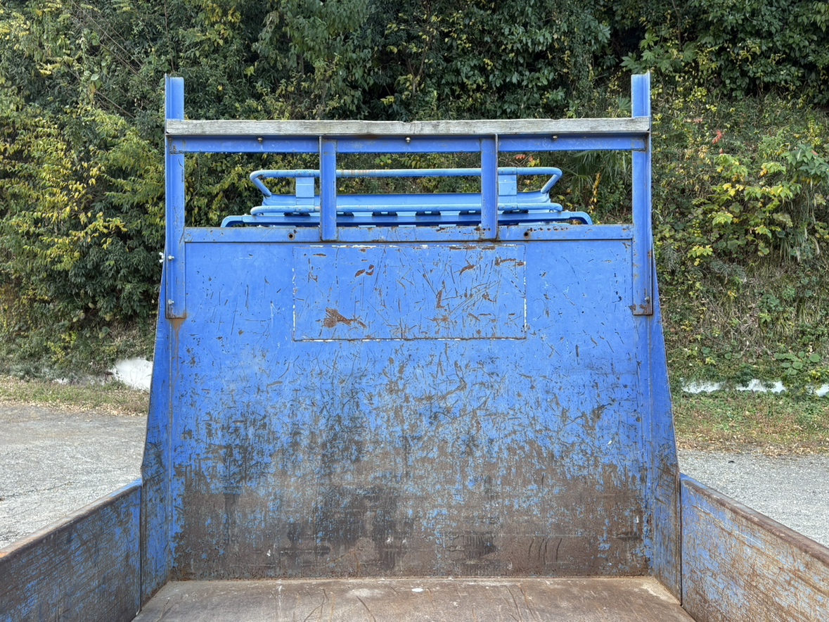 H31年式3tダンプ車検付き尿素なし|中古トラックの販売・買取・査定のアイナビ