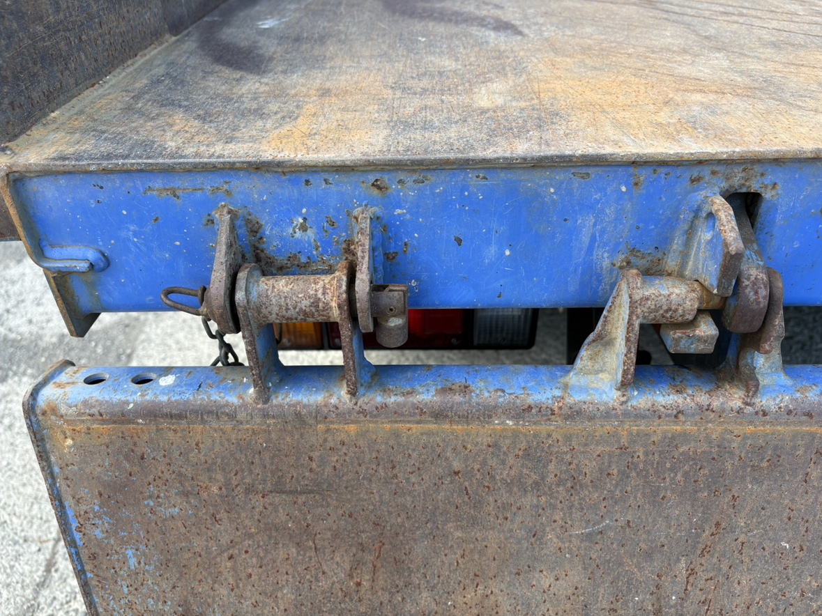 H31年式3tダンプ車検付き尿素なし|中古トラックの販売・買取・査定のアイナビ