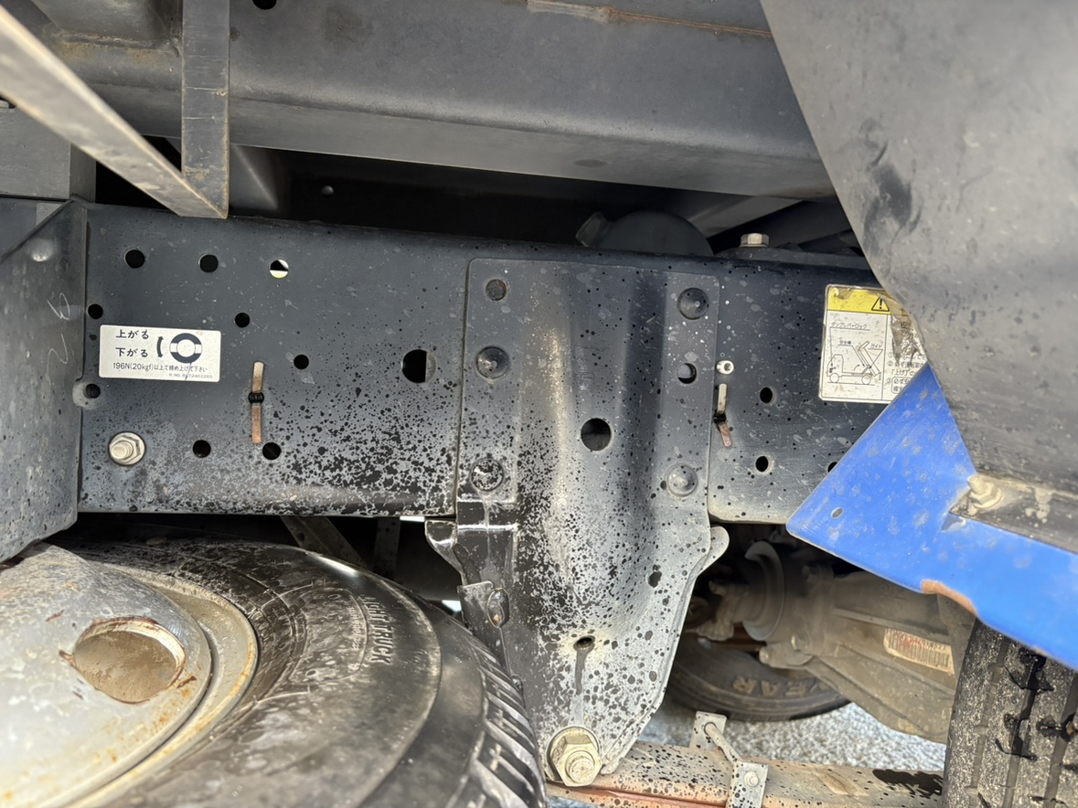 H31年式3tダンプ車検付き尿素なし|中古トラックの販売・買取・査定のアイナビ