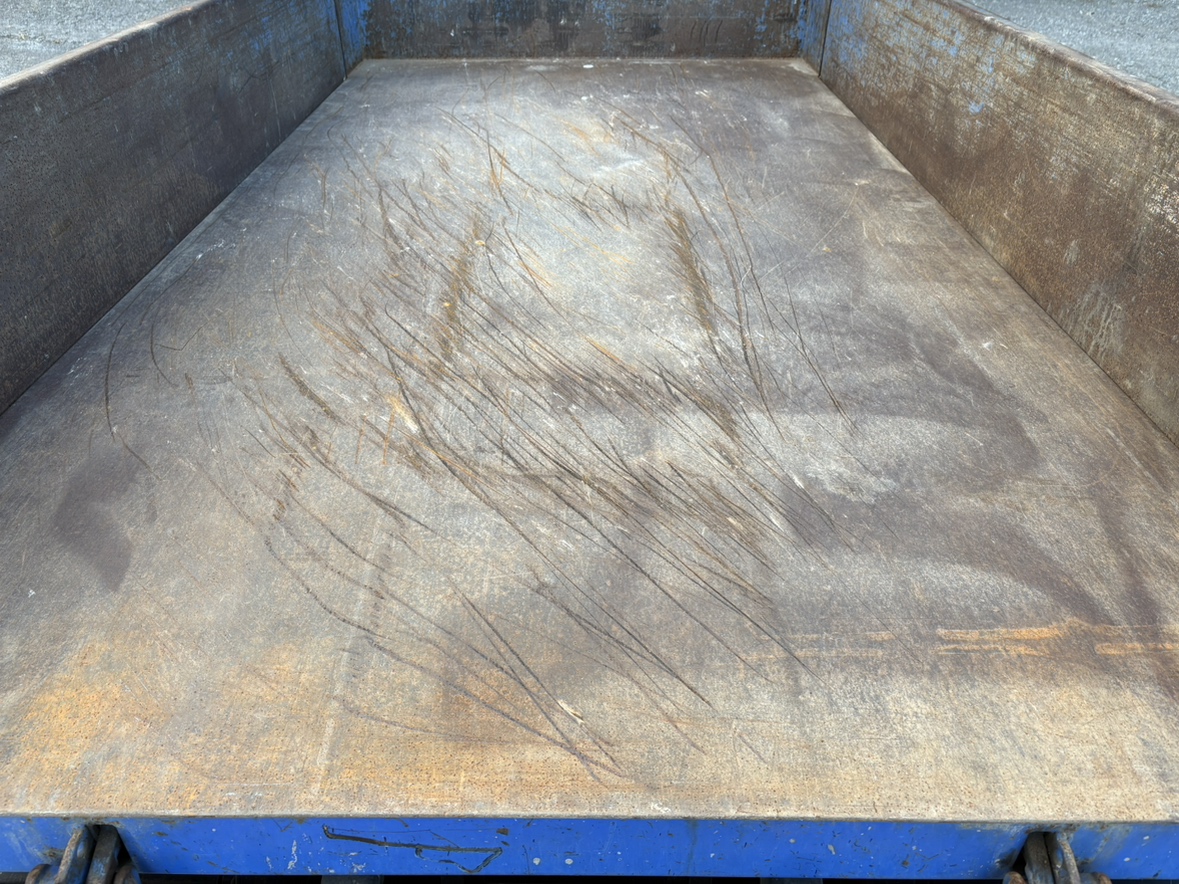 H31年式3tダンプ車検付き尿素なし|中古トラックの販売・買取・査定のアイナビ