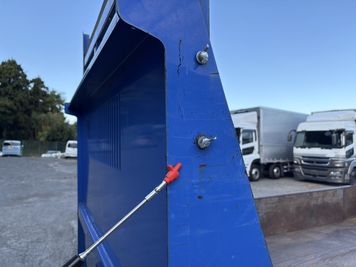 H31年式3tダンプ車検付き尿素なし|中古トラックの販売・買取・査定のアイナビ