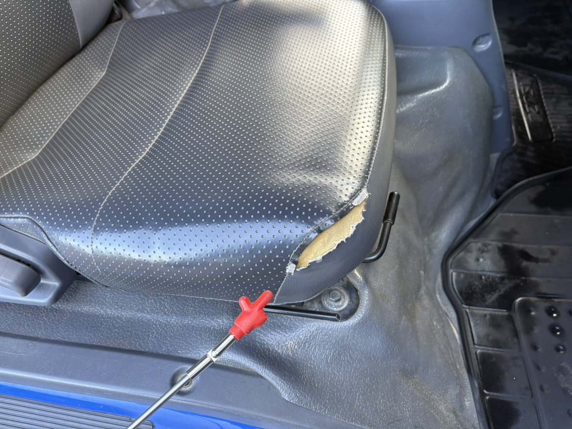 H31年式3tダンプ車検付き尿素なし|中古トラックの販売・買取・査定のアイナビ