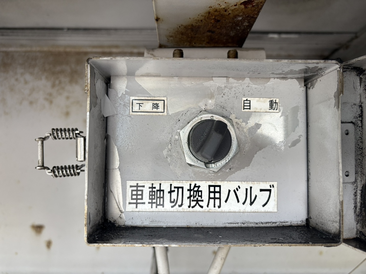 H19年式リフトアップ2軸ウイングセミトレーラ|中古トラックの販売・買取・査定のアイナビ