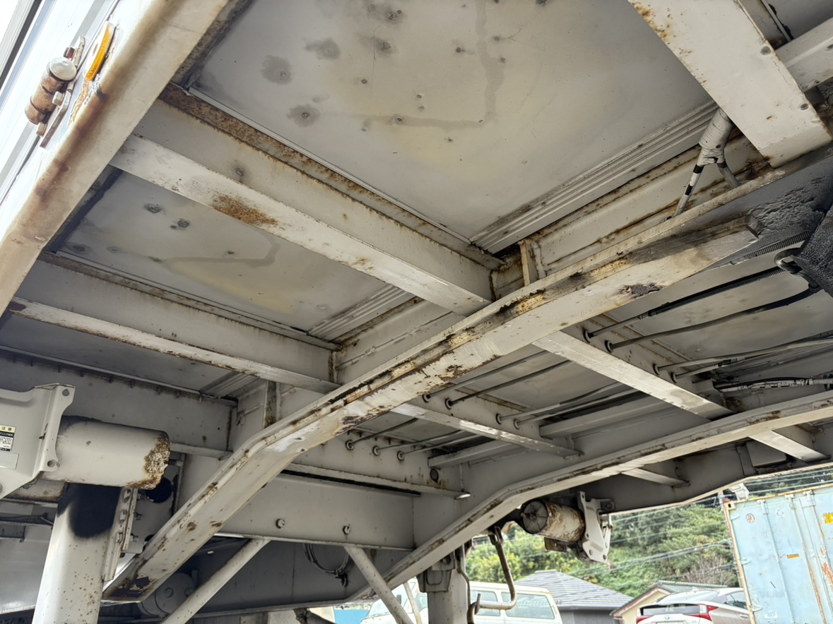 H19年式リフトアップ2軸ウイングセミトレーラ|中古トラックの販売・買取・査定のアイナビ