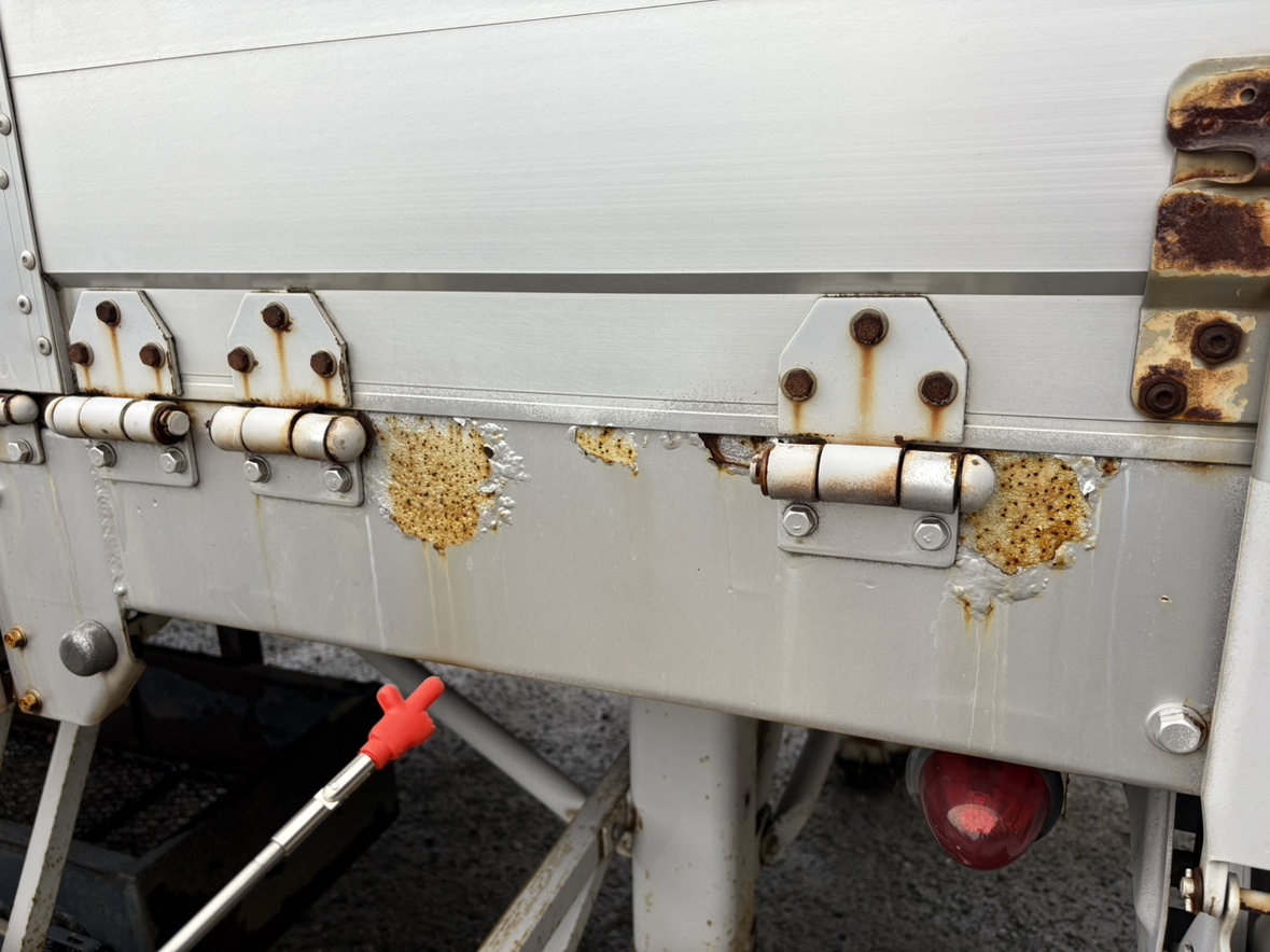 H19年式リフトアップ2軸ウイングセミトレーラ|中古トラックの販売・買取・査定のアイナビ