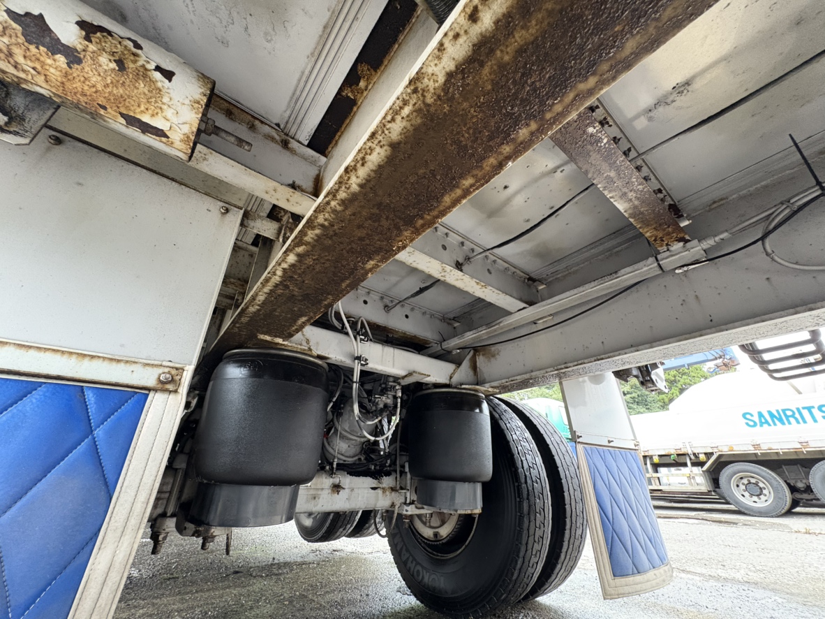 H19年式リフトアップ2軸ウイングセミトレーラ|中古トラックの販売・買取・査定のアイナビ