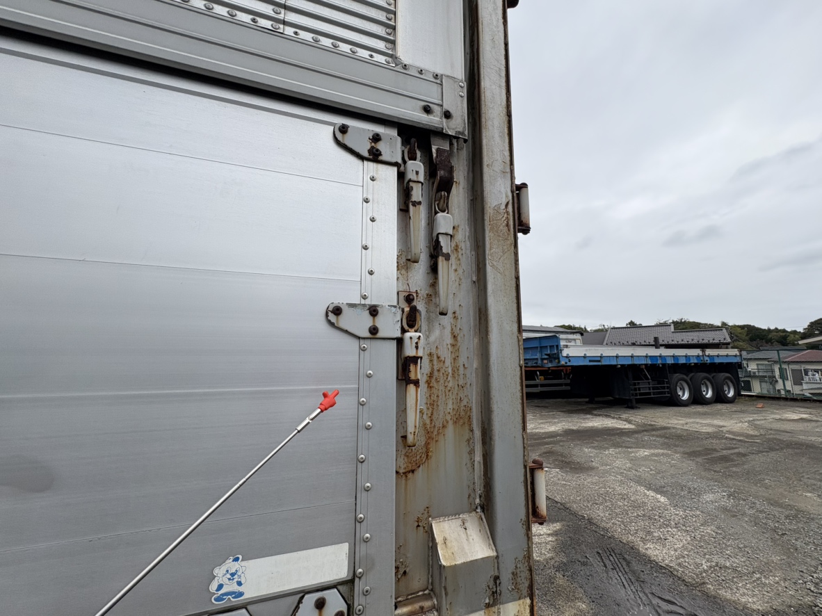 H19年式リフトアップ2軸ウイングセミトレーラ|中古トラックの販売・買取・査定のアイナビ