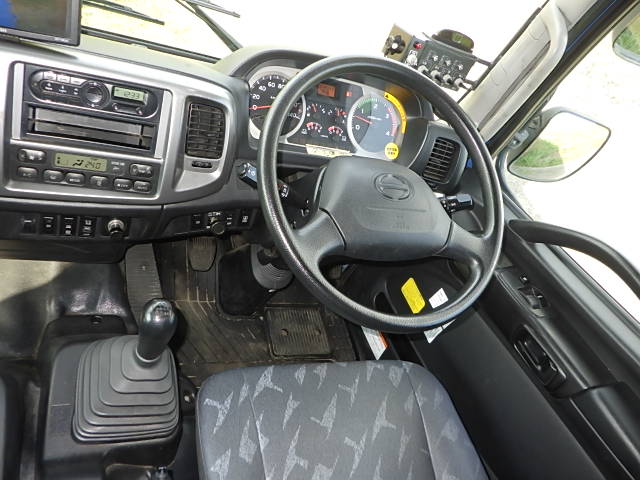 日野 平成30年式 塵芥車 10.2㎥ 新明和製 クラッチO/H済|中古トラックの販売・買取・査定のアイナビ