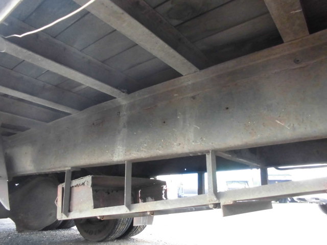 25T 4段クレーン ハイジャッキ ラジコン 2デフウインチ付|中古トラックの販売・買取・査定のアイナビ