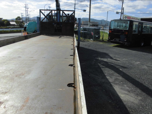 25T 4段クレーン ハイジャッキ ラジコン 2デフウインチ付|中古トラックの販売・買取・査定のアイナビ