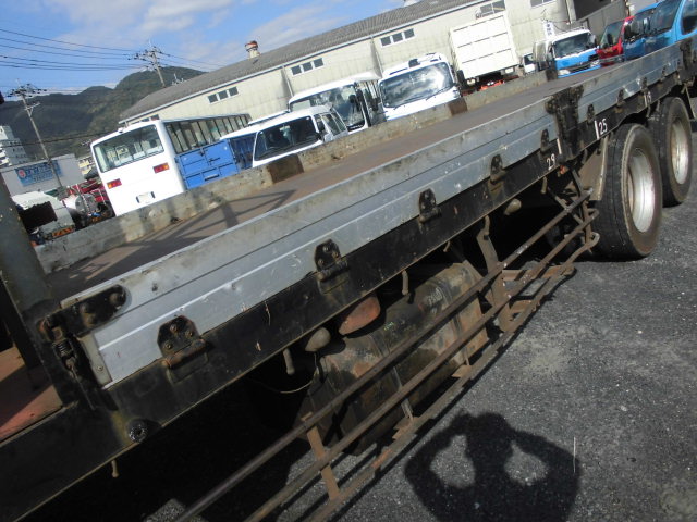 25T 4段クレーン ハイジャッキ ラジコン 2デフウインチ付|中古トラックの販売・買取・査定のアイナビ