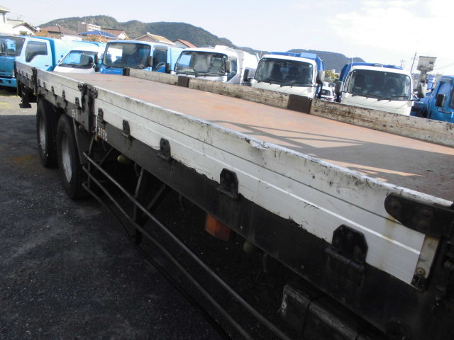 25T 4段クレーン ハイジャッキ ラジコン 2デフウインチ付|中古トラックの販売・買取・査定のアイナビ