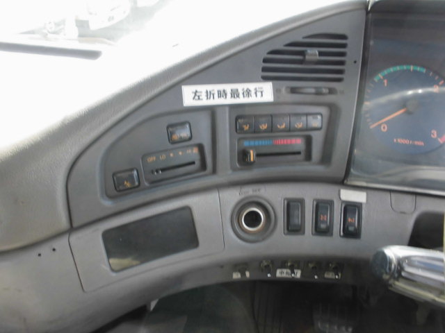 25T 4段クレーン ハイジャッキ ラジコン 2デフウインチ付|中古トラックの販売・買取・査定のアイナビ