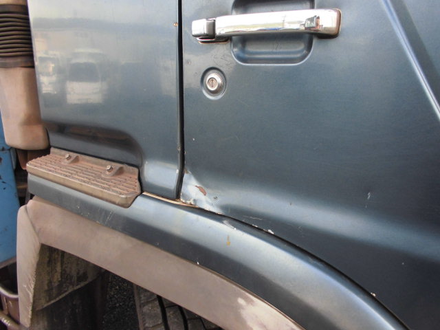 25T 4段クレーン ハイジャッキ ラジコン 2デフウインチ付|中古トラックの販売・買取・査定のアイナビ