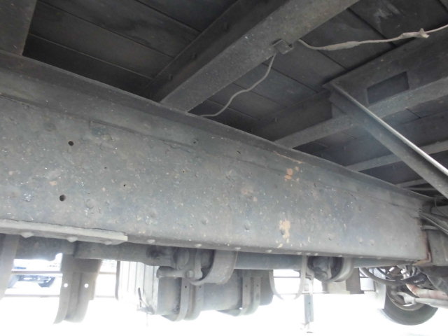 25T 4段クレーン ハイジャッキ ラジコン 2デフウインチ付|中古トラックの販売・買取・査定のアイナビ