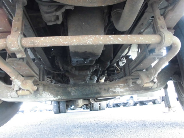 25T 4段クレーン ハイジャッキ ラジコン 2デフウインチ付|中古トラックの販売・買取・査定のアイナビ