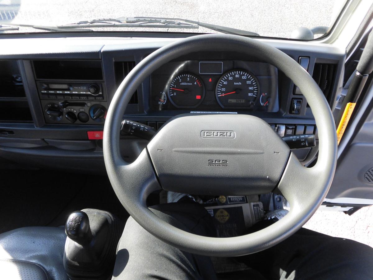 25年エルフ3T新明和アームロール 車検有!|中古トラックの販売・買取・査定のアイナビ